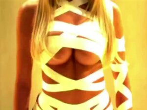 Zahia Dehar : Hawt BUTT ex-Wench Barbie - Ameman,