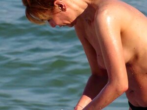 Voyeur amateur MILFs sexy - Spy Beach Gros seins seins nus. Voyaur