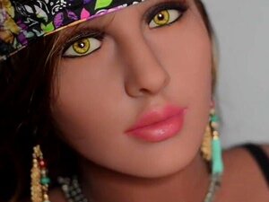 Poupée sexuelle indienne amérindienne séduisante de 165 cm D-cup