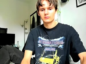 Action de masturbation en solo de minets gays amateurs