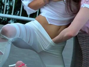 Fête de sexe déjantée dans la scène des costumes d'anniversaire 2