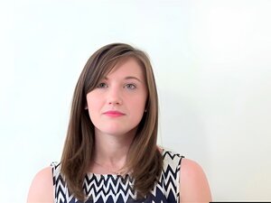 Première fois remplie de sperme à l'audition du calendrier