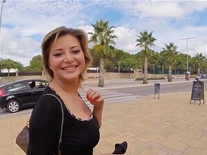 La Russe Anna Polina adore les grosses bites