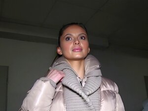 Le sexe avec un agent public est plein de passion. Cette action