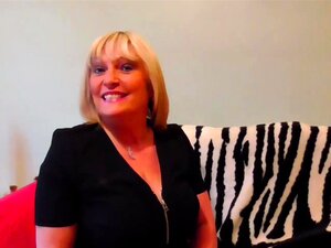 EuropeMaturE Alisha se masturbe sa chatte dodue, une femme mûre et