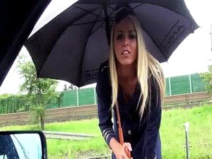 Regardez cette belle-belle-fille désespérée, Courtney, se faire