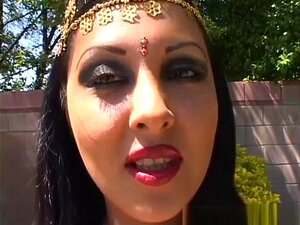 Star du porno exotique dans une latina folle, scène de sexe avec