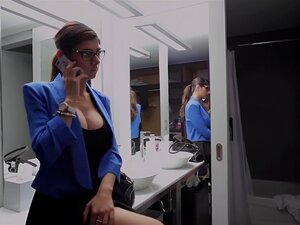 MIA KHALIFA-Mia Khalifa À Couper Le Souffle Ne Peut Pas Attendre Pour