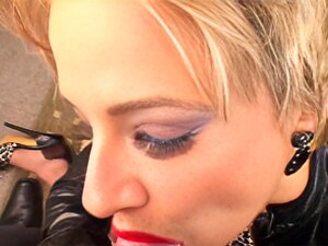 ORAL EN BAS ET TALONS HAUTS