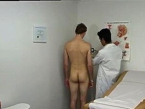 Un jeune twink mobile baise gay pour la première fois, je suis devenu