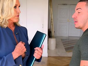 L'agent immobilier 60Plus Katia se tape une cliente de 23 ans
