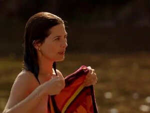 Delphine Chaneac nue - Transporteur La Série s01e01-09 - 2012.