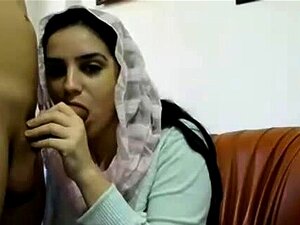 Plongez dans l'intimité d'une beauté européenne dans cette vidéo