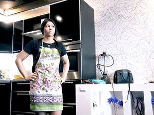 Le beau-fils propose à sa belle-mère du sexe anal