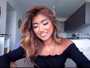 La mignonne Clara Trinity va chercher de l'argent chez son beau-père