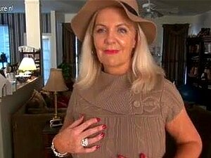 Le temps ne lui enlève pas son charme ! Regardez nos granny