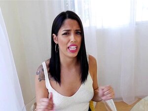 Vanessa Sky baise pour un stage. Vanessa Sky baise pour le