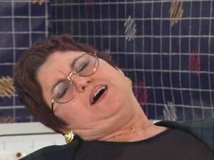 Deux mamies en jeu