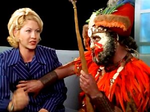 Jenna Elfman - Tribu Krippendorf