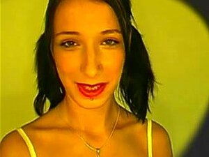 Sperma Whore Sandra Mausezahnchen, elle n'est pas célèbre mais elle