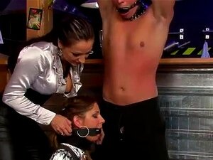 Dominatrice fétichiste de bondage Bdsm
