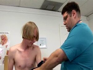 Vidéo de twink, j'ai pu inspecter sa prostrée et son cul
