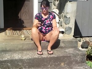 sous les jupes chatte rasée