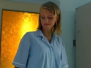 Orgie dans la clinique d'un docteur et beremenoyu