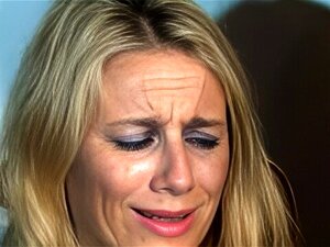 Découvrez la passion déchaînée d'une MILF allemande blonde et sexy
