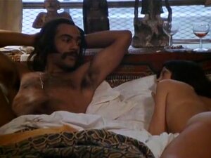 Polly Niles,Sheila Frazier dans Super Fly (1972). Le prêtre est un