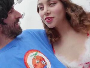 Marina Gold - Mama Noel Super sexy 720p VHQ