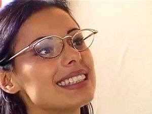 Raz- eh bien ça s'adapte mais dans mon cul bien ça s'installe mais