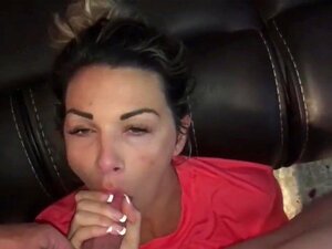 Je baise une femme salope pendant que son mari cocu est au boulot