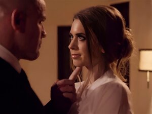 La Secrétaire Gourmande Fétichiste Jill Kassidy Est Entraînée À