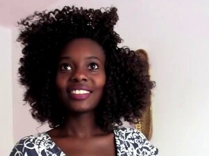 Beauté est-africaine maigre baisée durement