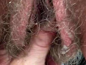 grosses lèvres doigtées poilues 2