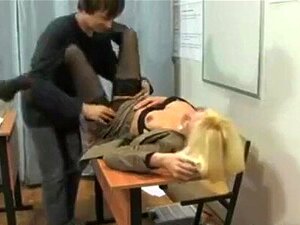 Sexe d'une femme russe mature avec un mec frais