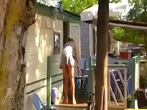 Divine Camping Spy : Vidéo porno amateur gratuite 33 sexcams - Webcam