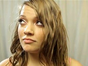 Sweet AL et KK Domination lesbienne perverse, gorge profonde et anal