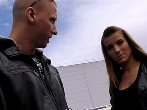 HUNT4K. Comment j'ai acheté une chatte fraîche pendant mes achats