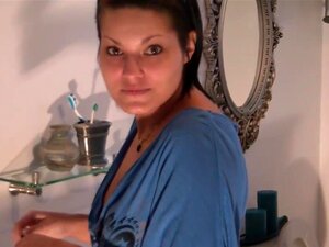 Baiser et éjaculer dans les bains