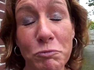 Néerlandais Plus Âgé - Manuela