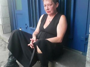 Grand-mère allemande montre à poil