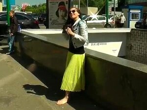 pieds sales en été avec une robe longue 2