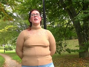 Gwen a envie d'une grosse baise pour sortir de la routine