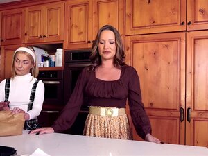 Découvrez le désir ultime alors qu'une belle-belle-belle-mère