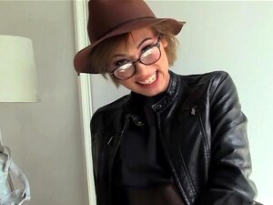 Aubrey Luna dans Smoking Anal Solo - PornstarPlatinum, Salut toute