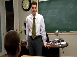 Modèles masculins Le jeune étalon est super coquin pour une bonne