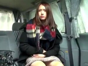 Mignonne amateur japonaise en direct masturbation