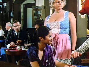 Une fille indienne dans un film porno allemand des années 80